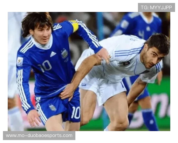 球星恶搞足球：当足球场变成笑料工厂，明星球员的奇葩时刻大集锦