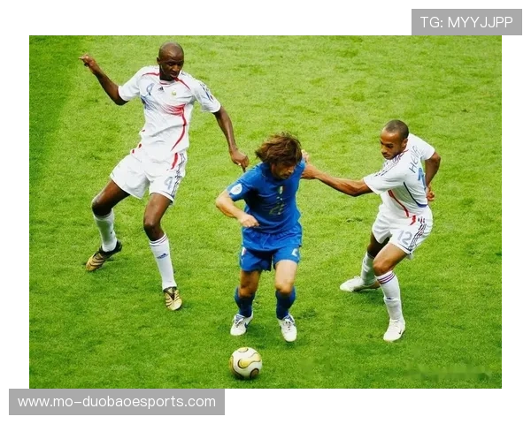 足球场上的球星语录解析：他们在比赛中常说的那些话与背后的故事